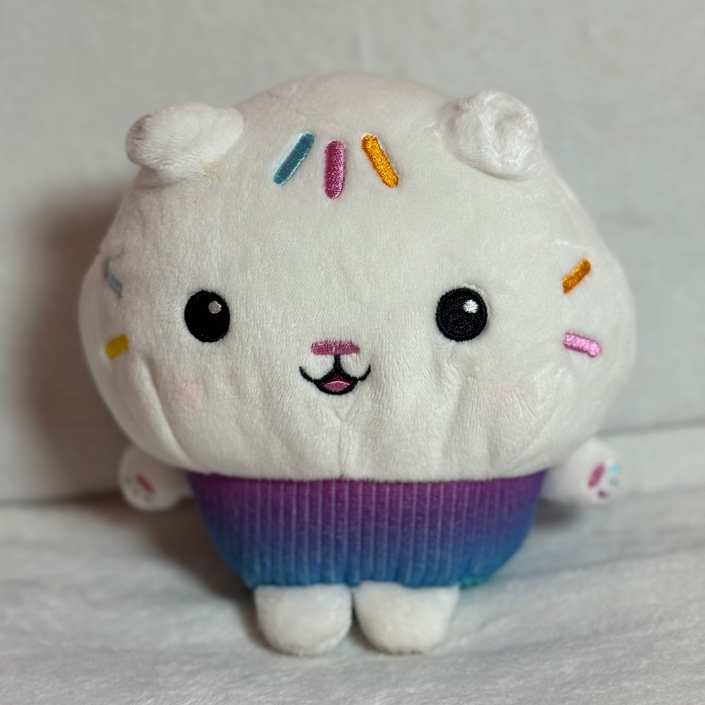 Cakey Cat Cupcake Doll Gabbys Dollhouse 7" Plush Netflix Purrific Dreamworks Toy